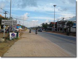 carretera principal de Khao Lak